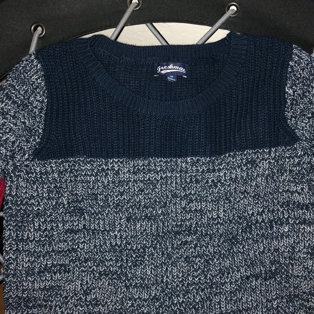 Sweater/shirt